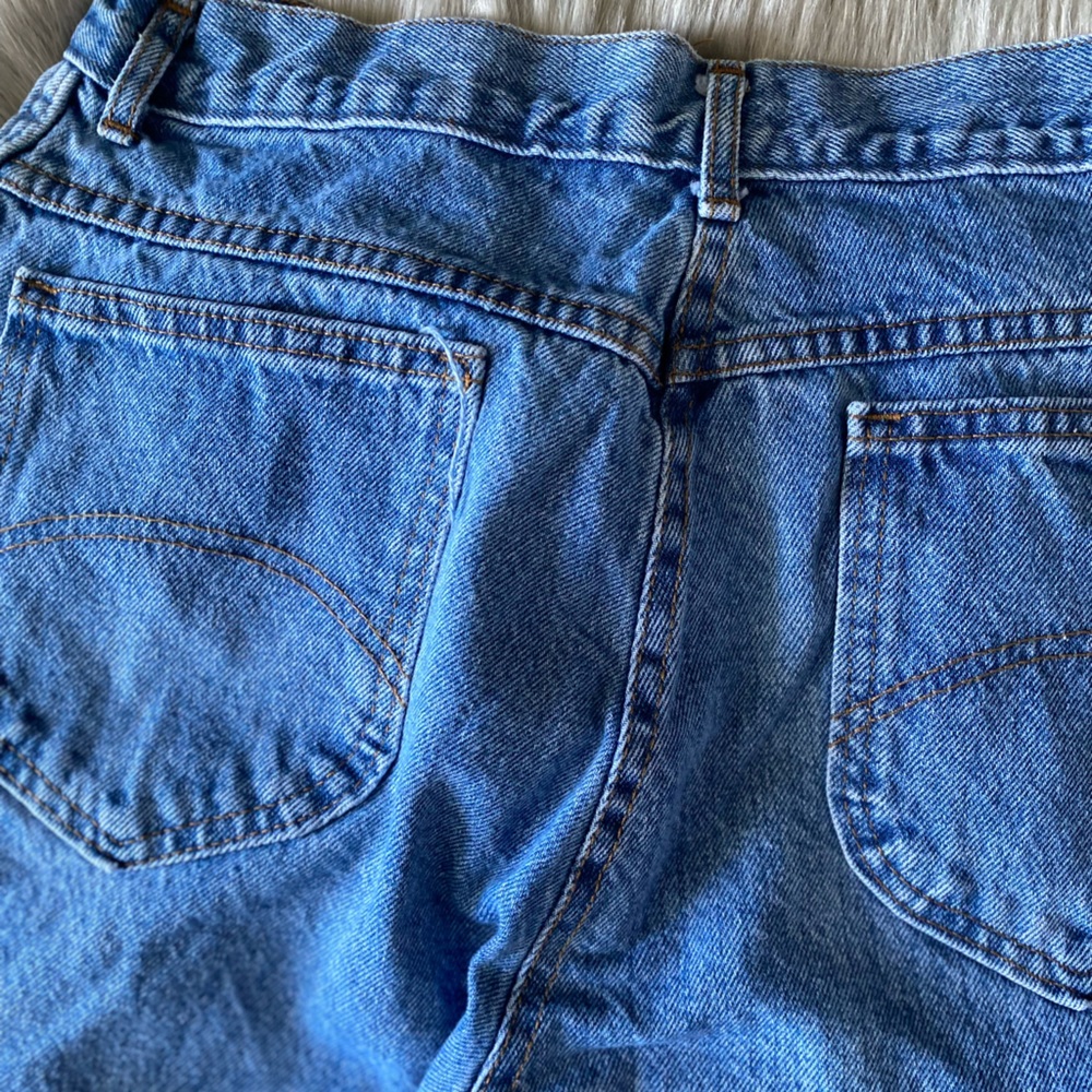 Chic Vintage Jeans - Picture 4 of 11